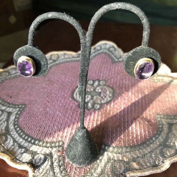 Vintage 14K Yellow Gold Amethyst Earrings Fancy Ov - Picture 3 of 5